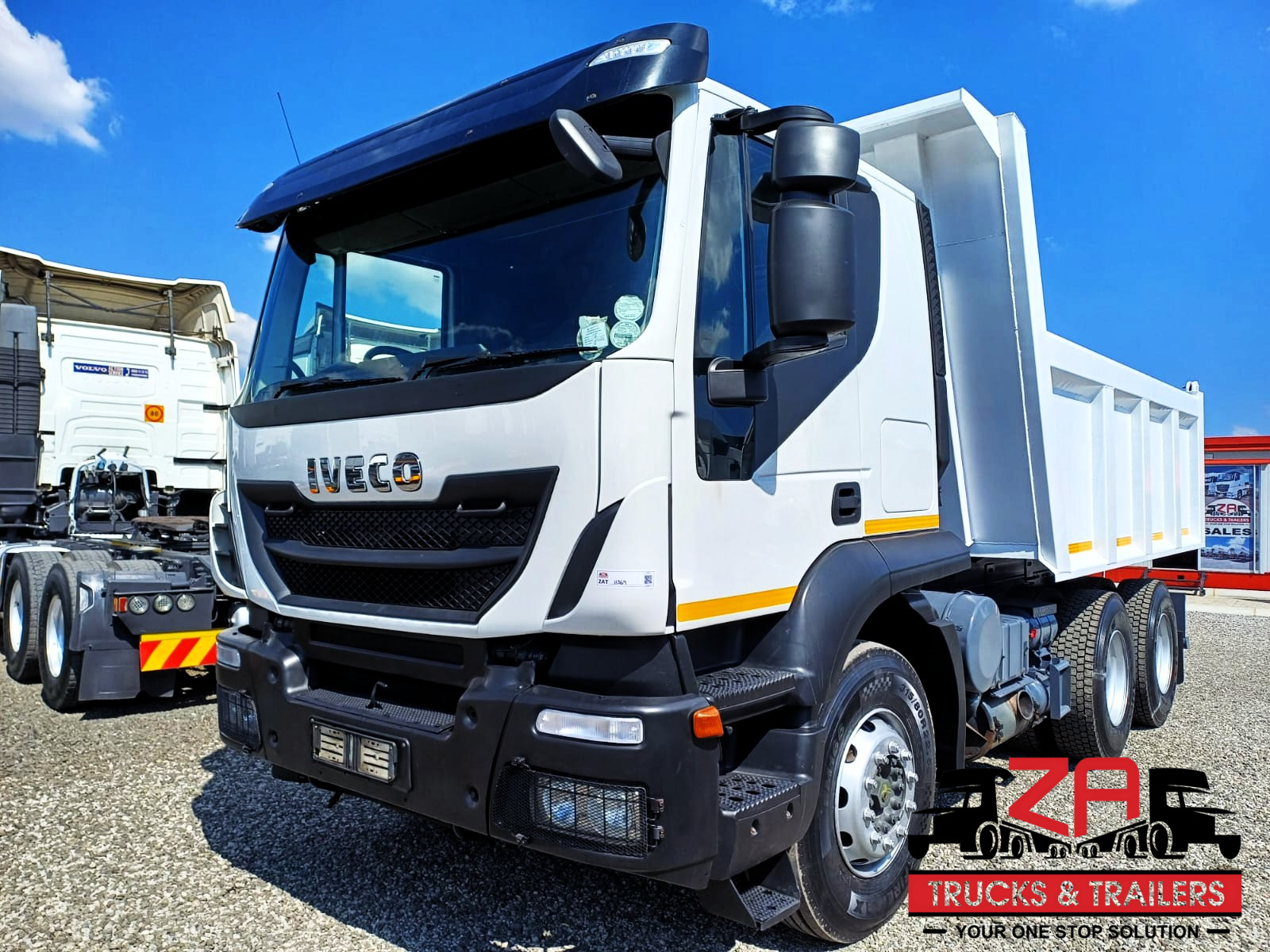 2020 IVECO TRAKKER 440 10 CUBE TIPPER #11369